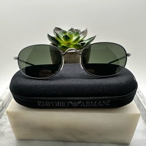 Like new EMPORIO ARMANI oval sunglasses with case